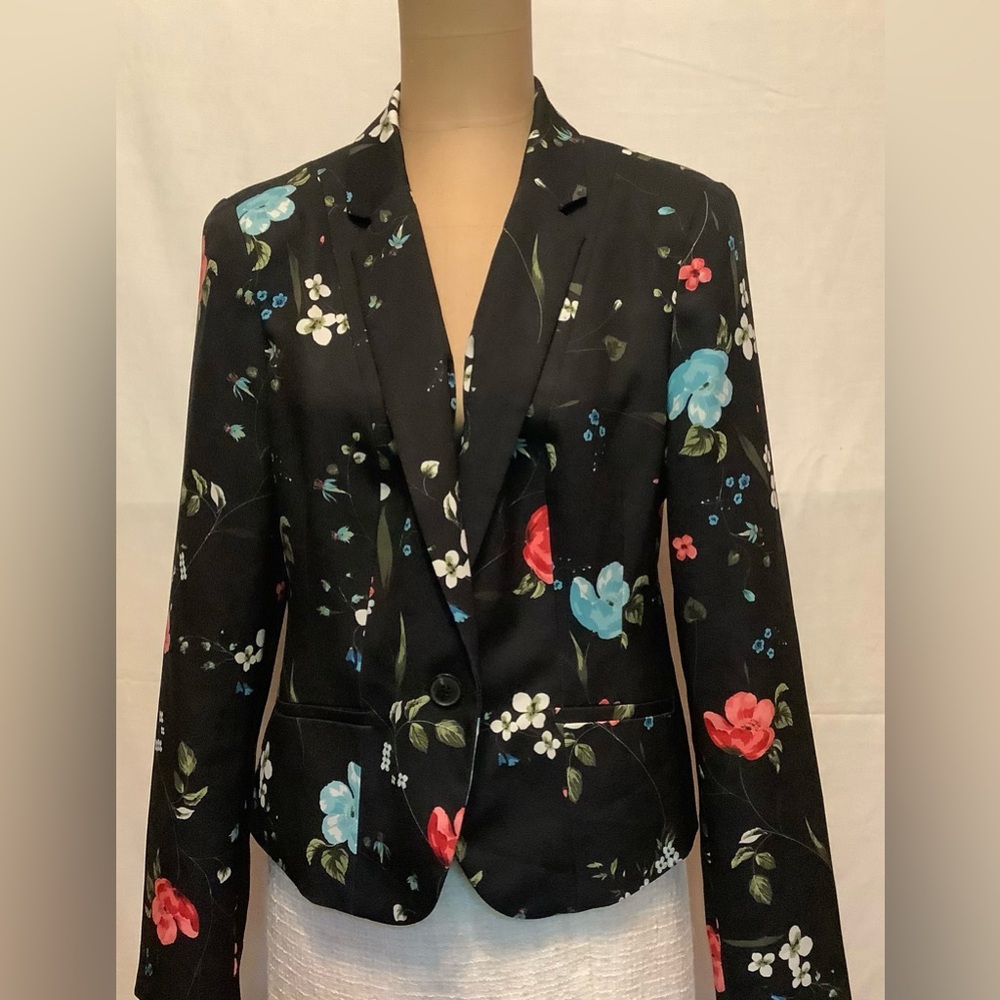Worthington Black Floral Blazer